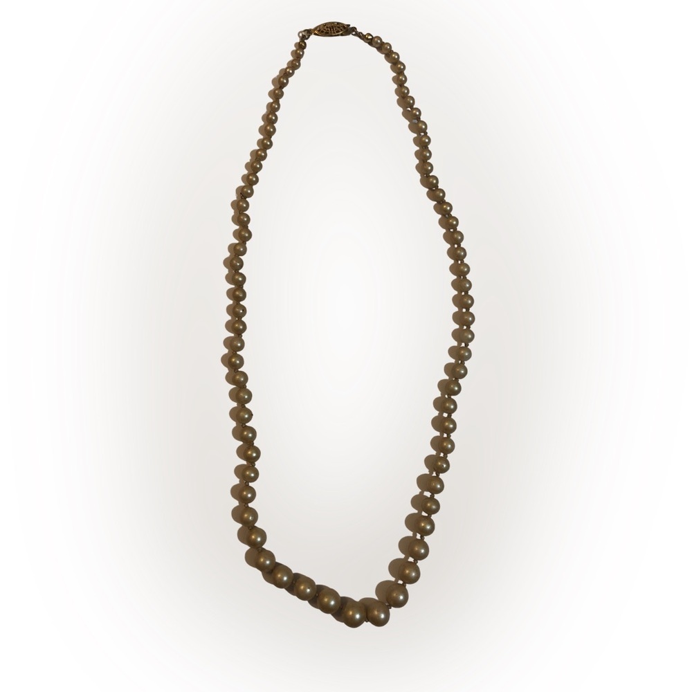 Vintage 1990s Avon Tan Faux Pearl Necklace – Graduated Beads, Gold Hardware, 19”